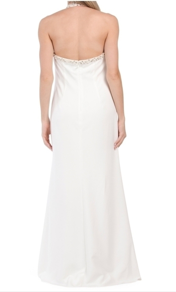 Adrianna Pappell Pearl Crepe Halter Gown - Picture 4 of 16